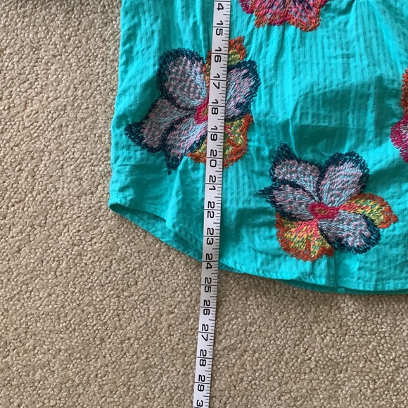 Anthropologie Maeve Embroidered Fully Lined Top with Gathered Sleeves- Like New - Picture 2 of 10